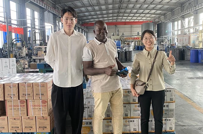 Un cliente vietnamita pas&oacute; por aqu&iacute; sin previo aviso
